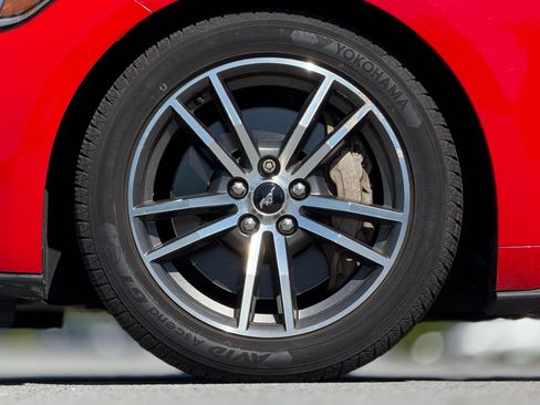 Used 2015 Ford Mustang GT Premium image 17