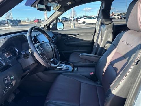 Used 2022 Honda Ridgeline Black Edition image 9