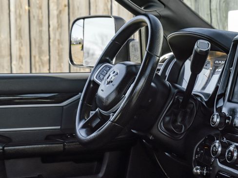 Used 2022 RAM 2500 Big Horn w/ Cold Weather Group image 13