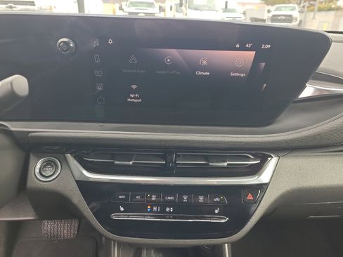 Used 2025 Buick Envista Avenir image 18