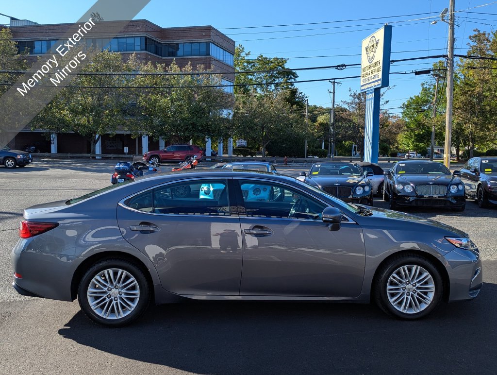 Used 2016 Lexus ES 350 w/ Premium Package w/Wood Trim FWD image 7