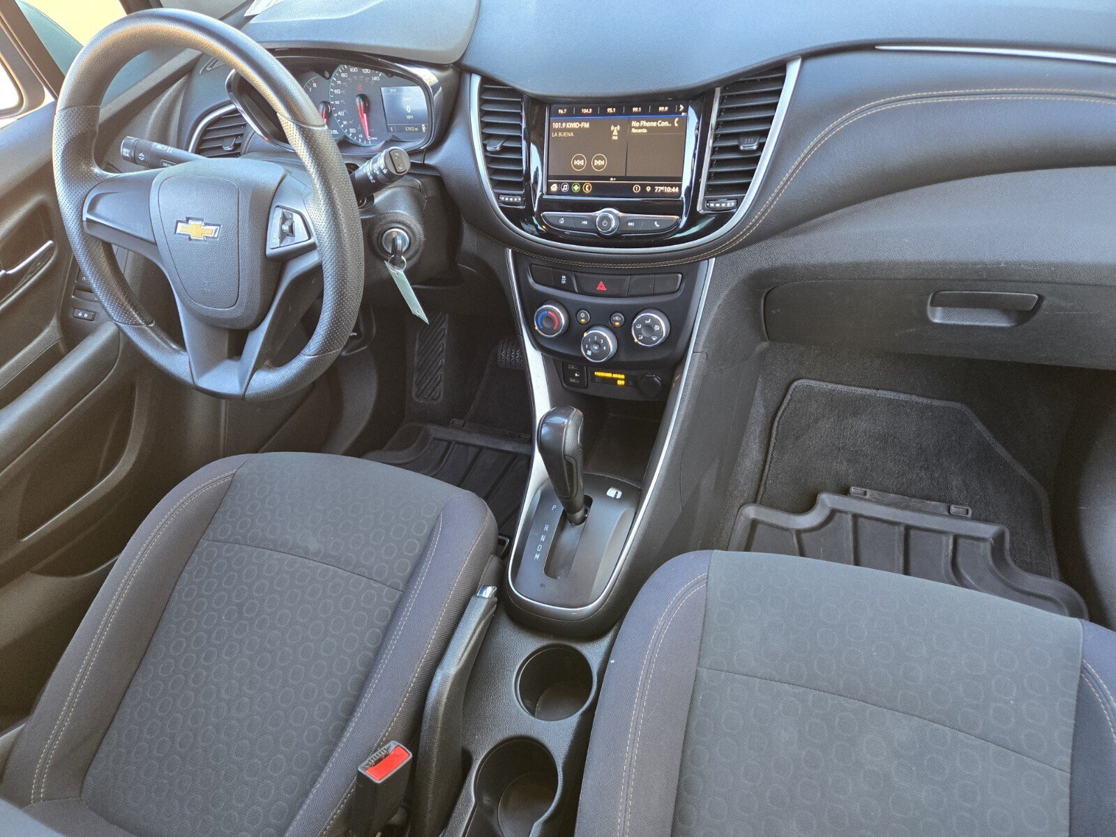 Used 2020 Chevrolet Trax LS FWD image 13