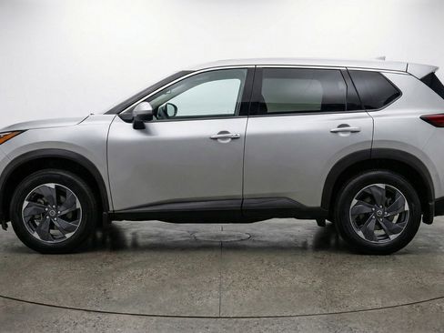 Used 2025 Nissan Rogue SV AWD/4WD image 5