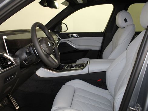 New 2026 BMW X5 xDrive40i w/ M Sport Package image 21