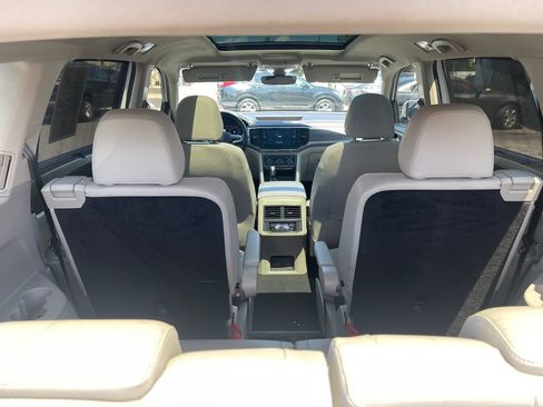 Used 2021 Volkswagen Atlas SEL w/ Atlas Adventure Package AWD/4WD image 35