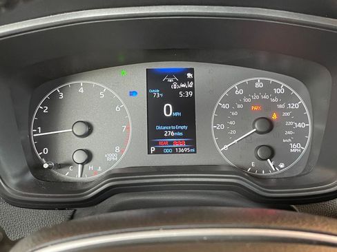 Used 2025 Toyota Corolla Cross LE image 39