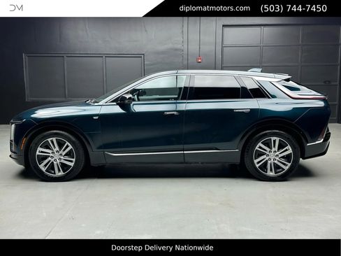 Used 2024 Cadillac Lyriq Tech image 4