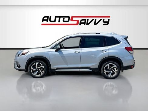 Used 2023 Subaru Forester Touring AWD/4WD image 4