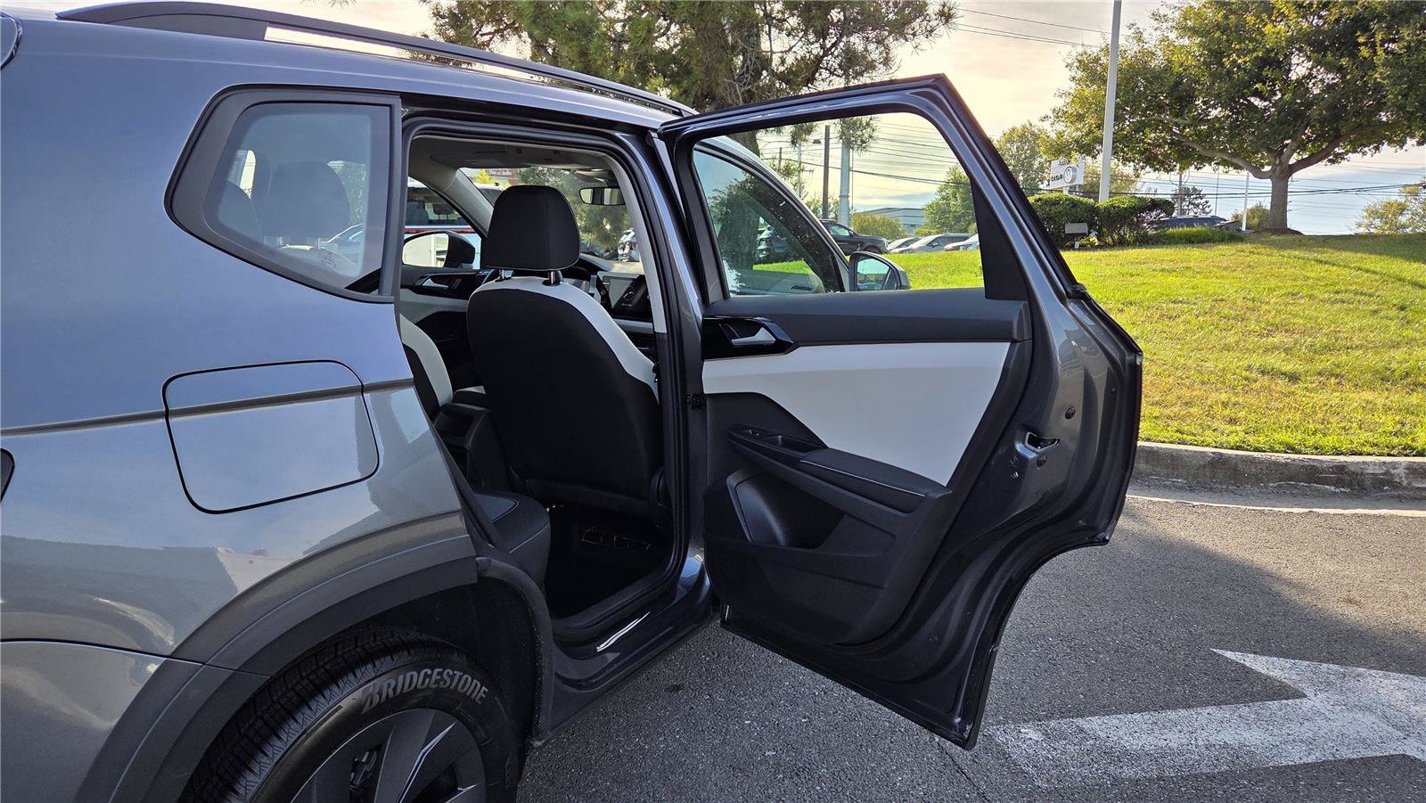 New 2027 Volkswagen Taos S FWD image 28