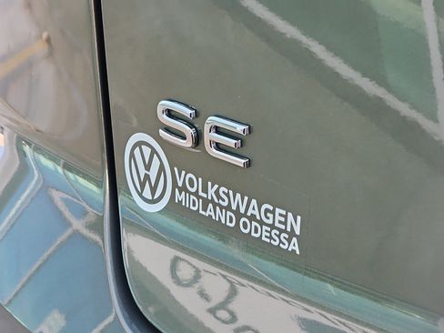 Certified 2026 Volkswagen Atlas Cross Sport SE FWD image 10