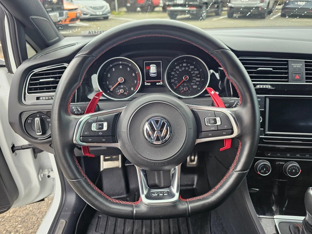 Used 2020 Volkswagen Golf 4-Door FWD image 23