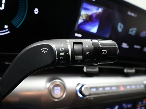 Used 2024 Hyundai Kona SEL image 35