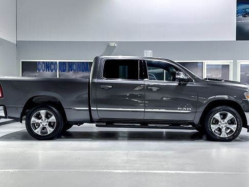 Used 2022 RAM 1500 Big Horn AWD/4WD image 8