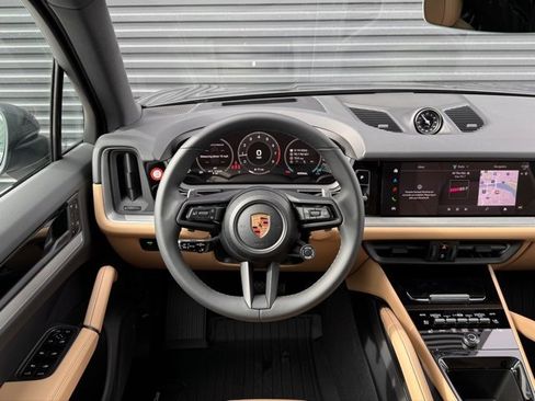 New 2026 Porsche Cayenne image 18