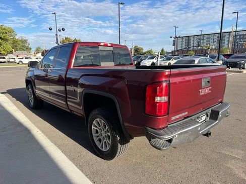 Used 2017 GMC Sierra 1500 SLE w/ SLE Value Package AWD/4WD image 4