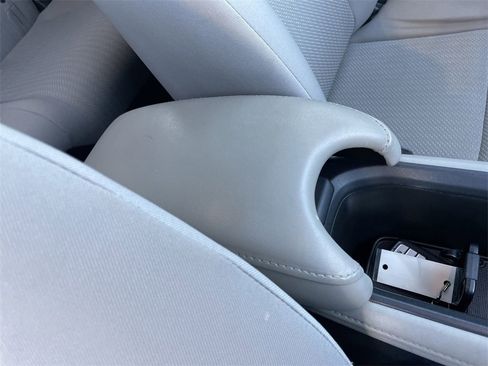 Used 2016 Honda HR-V EX image 30