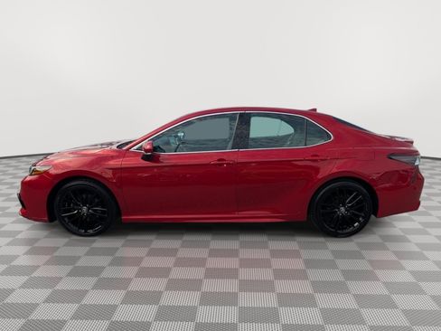Used 2021 Toyota Camry XSE FWD image 2