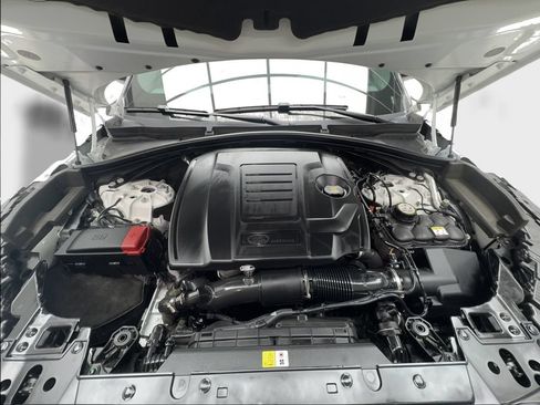 Used 2025 Land Rover Range Rover Velar S AWD/4WD image 18