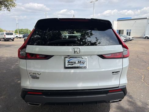 Used 2024 Honda CR-V Sport Touring image 4