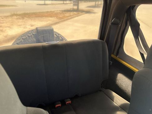 Used 2006 Jeep Wrangler X AWD/4WD image 30