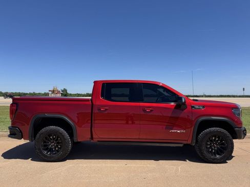 Used 2023 GMC Sierra 1500 AT4X image 9