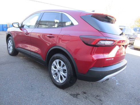 Used 2023 Ford Escape Active w/ Tech Pack #2 image 7