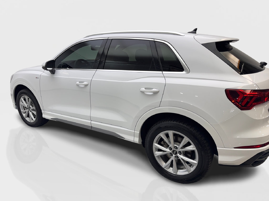 Used 2025 Audi Q3 2.0T Premium AWD/4WD image 16