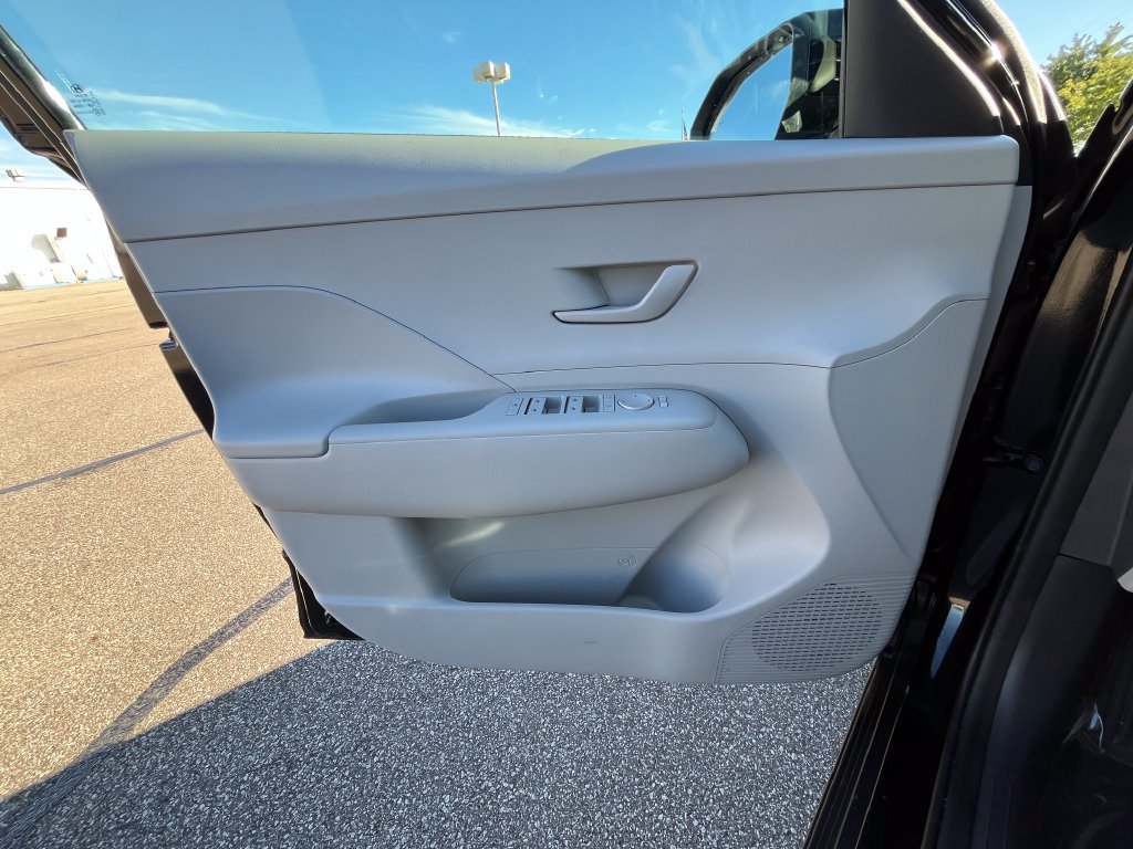 Used 2024 Hyundai Kona SEL w/ Convenience Package AWD/4WD image 20