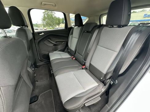 Used 2017 Ford Escape SE AWD/4WD image 25