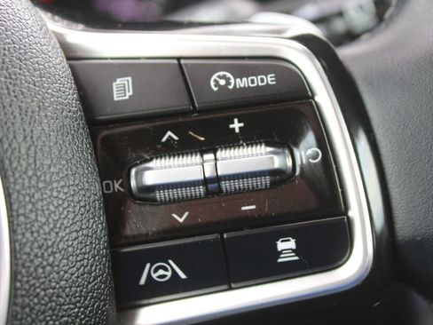 Certified 2023 Kia Sorento EX image 34