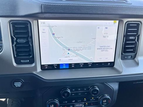 New 2025 Ford Bronco Outer Banks w/ Sasquatch Package image 14