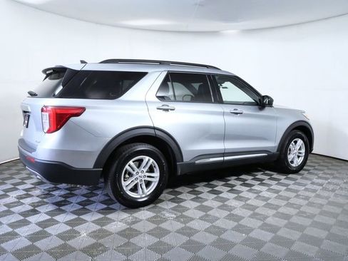 Certified 2024 Ford Explorer XLT w/ Equipment Group 202A AWD/4WD image 8