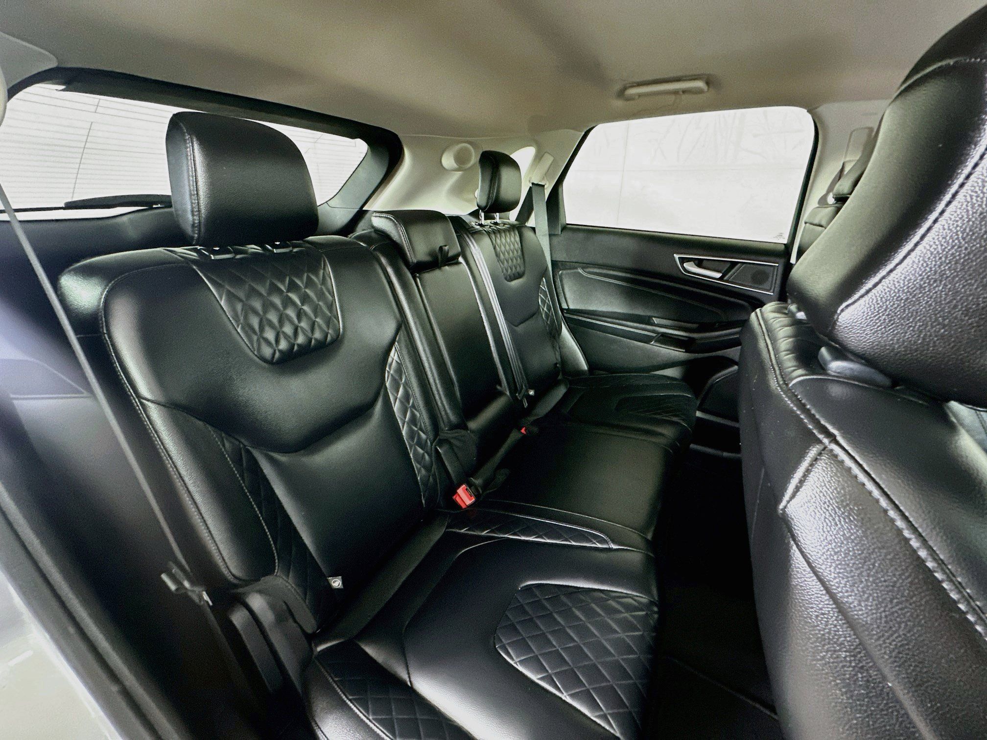 Used 2024 Ford Edge Titanium AWD/4WD image 25