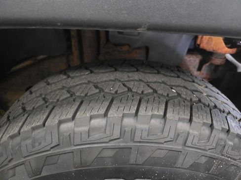 Used 2012 Jeep Wrangler Sport AWD/4WD image 14