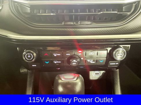 Used 2022 Jeep Compass Trailhawk w/ Trailhawk Convenience Group image 18