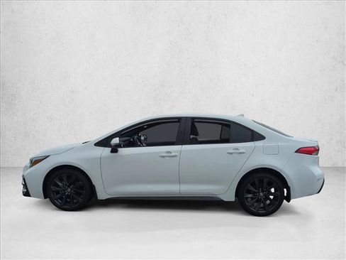 Used 2025 Toyota Corolla SE FWD image 9