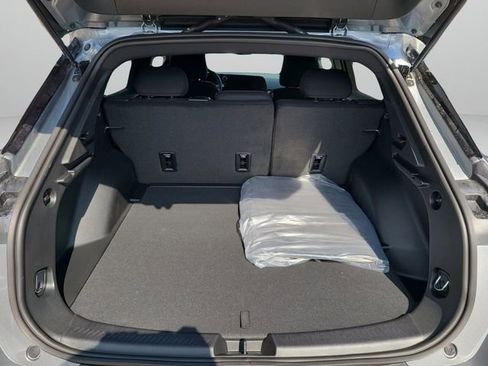 New 2026 Chevrolet Equinox EV LT image 10