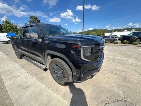 Used 2022 GMC Sierra 1500 Elevation w/ Preferred Package AWD/4WD image 7
