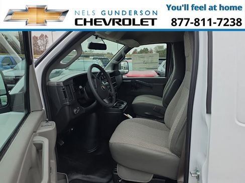 New 2025 Chevrolet Express 2500 image 17