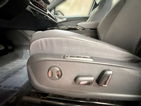 Certified 2023 Volkswagen ID.4 Pro S AWD/4WD image 15