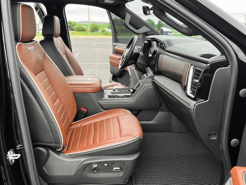 Used 2024 GMC Sierra 2500 Denali Ultimate image 25