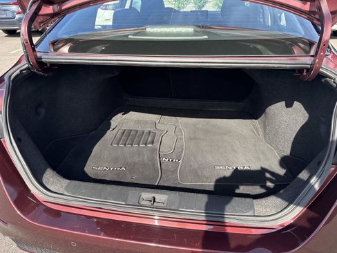 Used 2024 Nissan Sentra SV FWD image 7