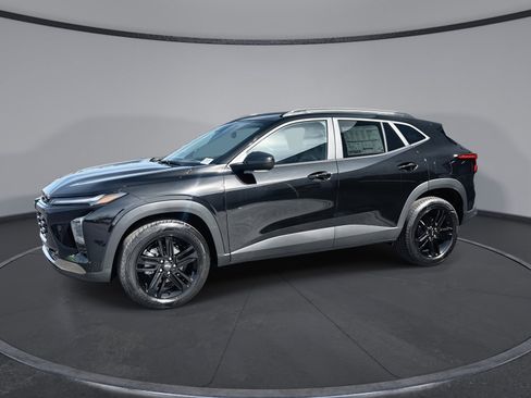 New 2026 Chevrolet Trax ACTIV w/ Sunroof Package image 4