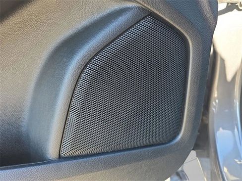 Used 2024 Ford Edge SEL image 17