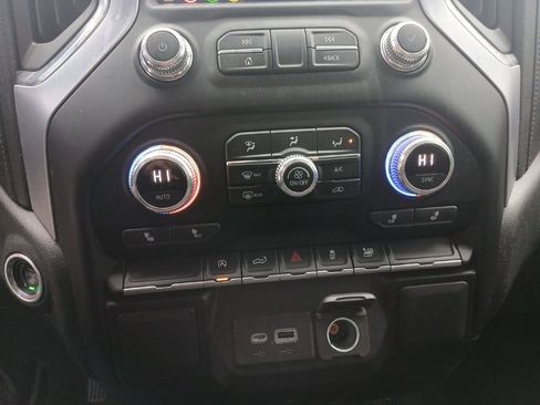 Used 2022 GMC Sierra 1500 Elevation image 24