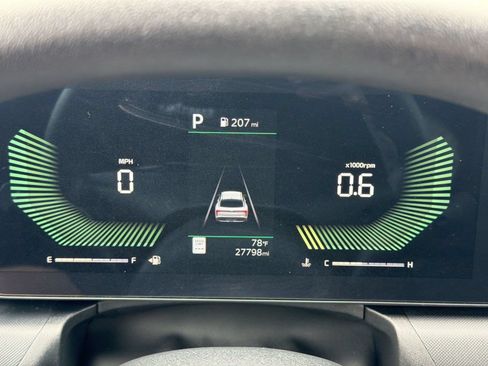 Used 2025 Kia K4 FWD image 24
