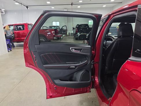 Used 2023 Ford Edge ST-Line AWD/4WD image 27