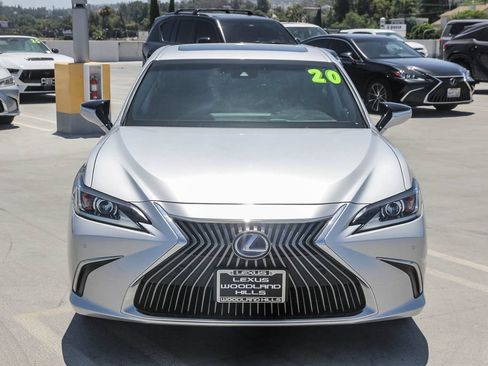 Used 2020 Lexus ES 300h w/ Premium Package FWD image 2