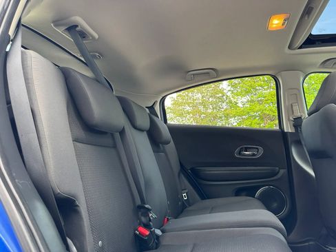 Used 2019 Honda HR-V EX image 28