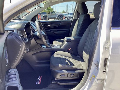 Used 2020 Chevrolet Equinox LT image 9